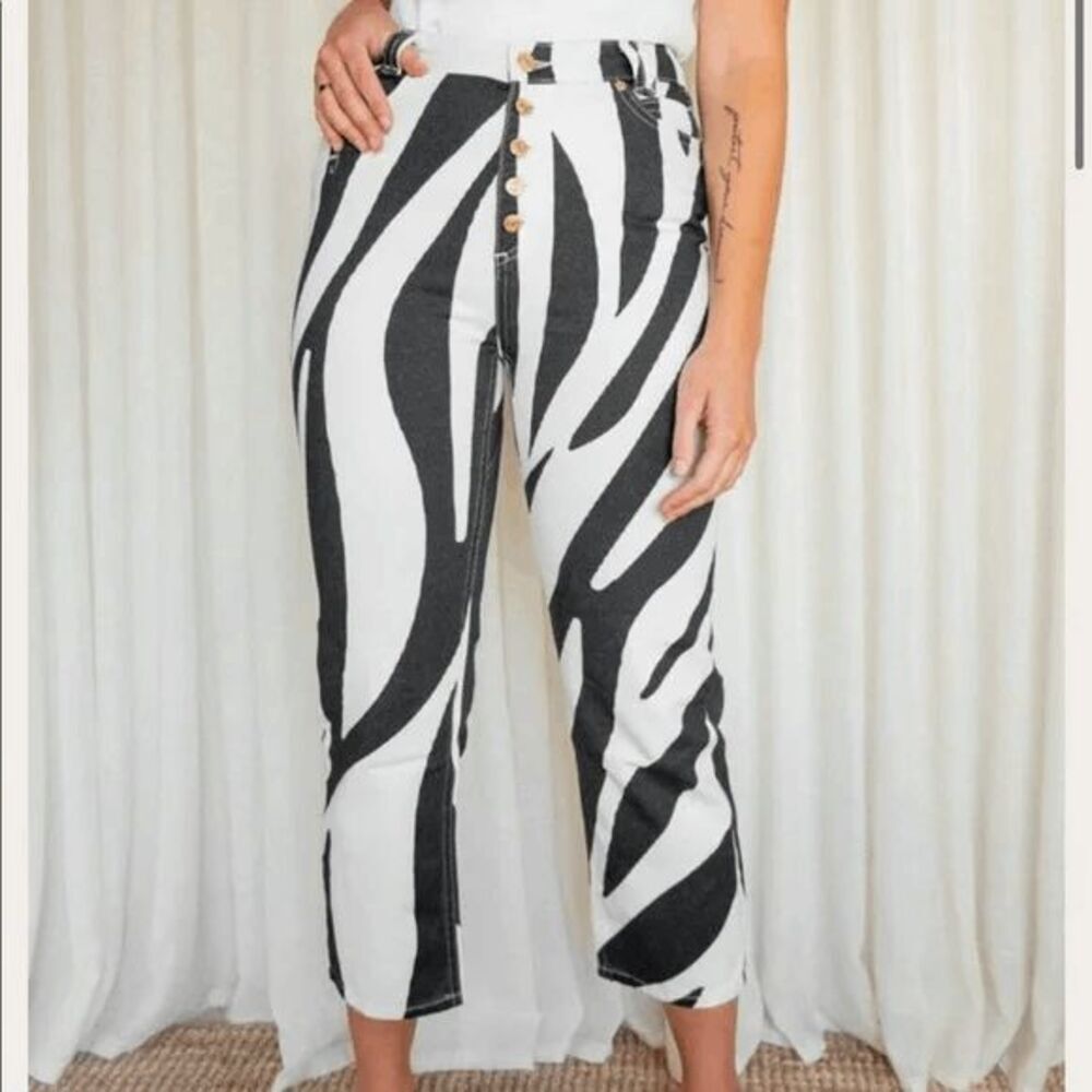 House of Sunny Black White Zebra Print Denim Rewa Cropped Jeans Women's Size 4